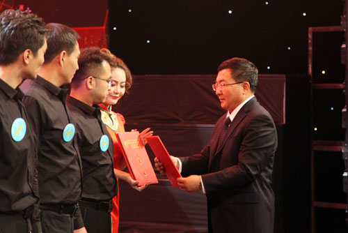 1740455855317401.jpg 1620291352326826.jpg